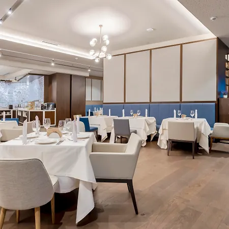 ホテル Bulgaria 4*